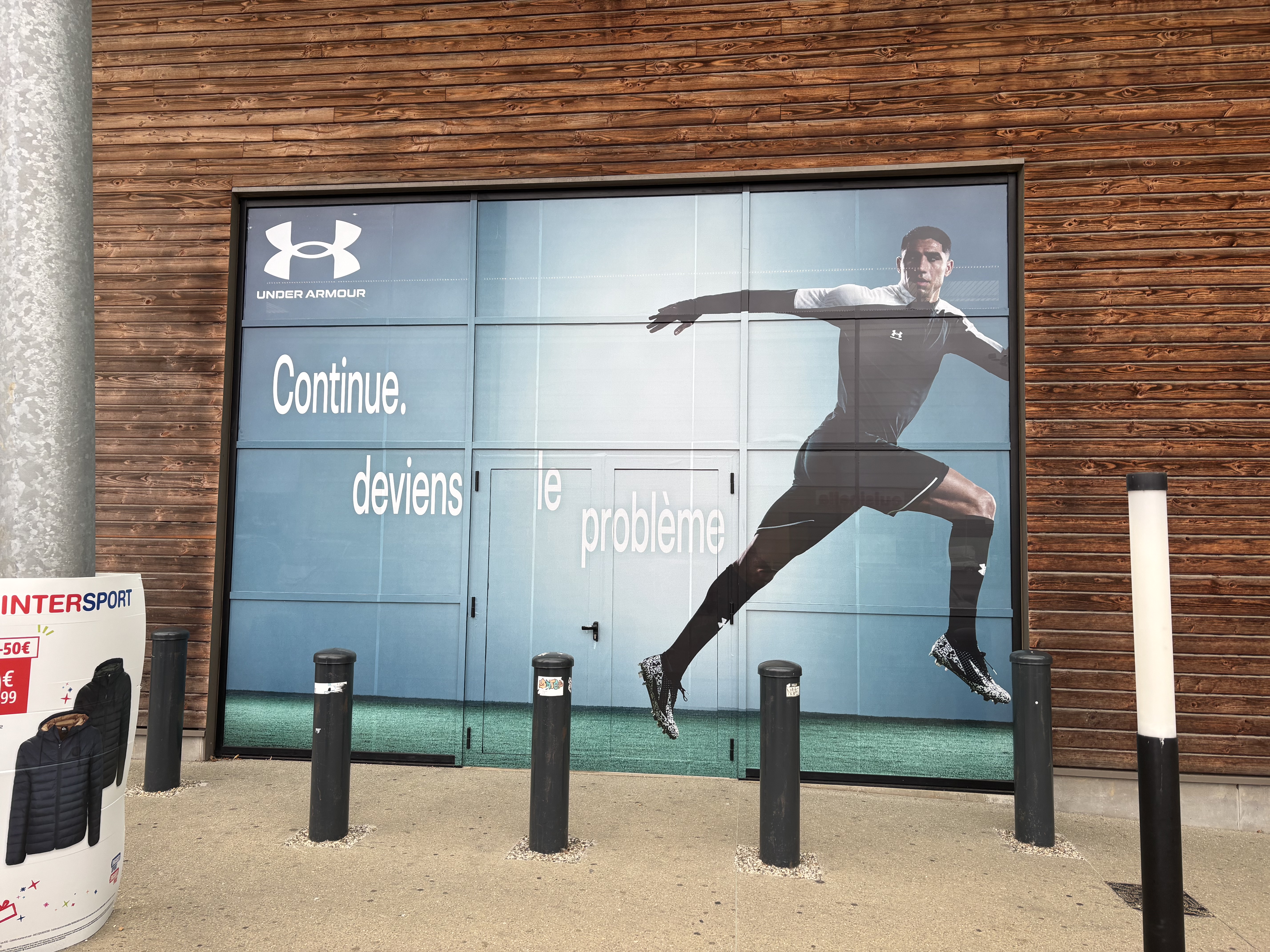 Déco vitrines Intersport Gonfreville